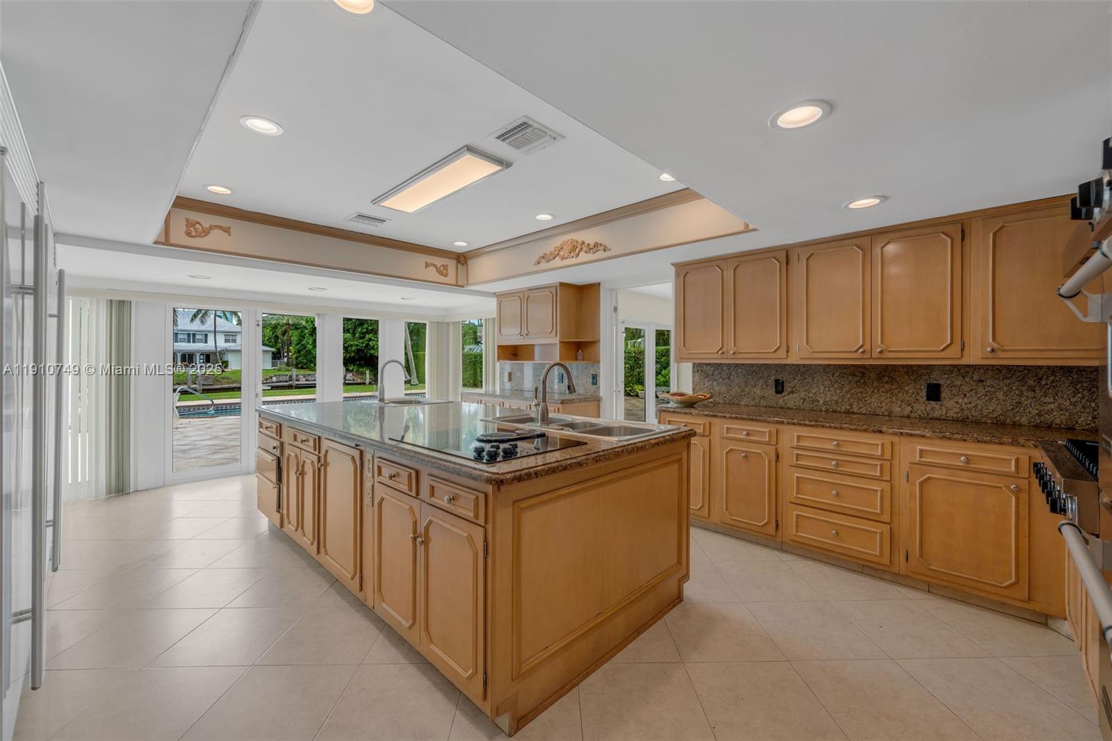 4403 Palm Ln Miami, FL 33137