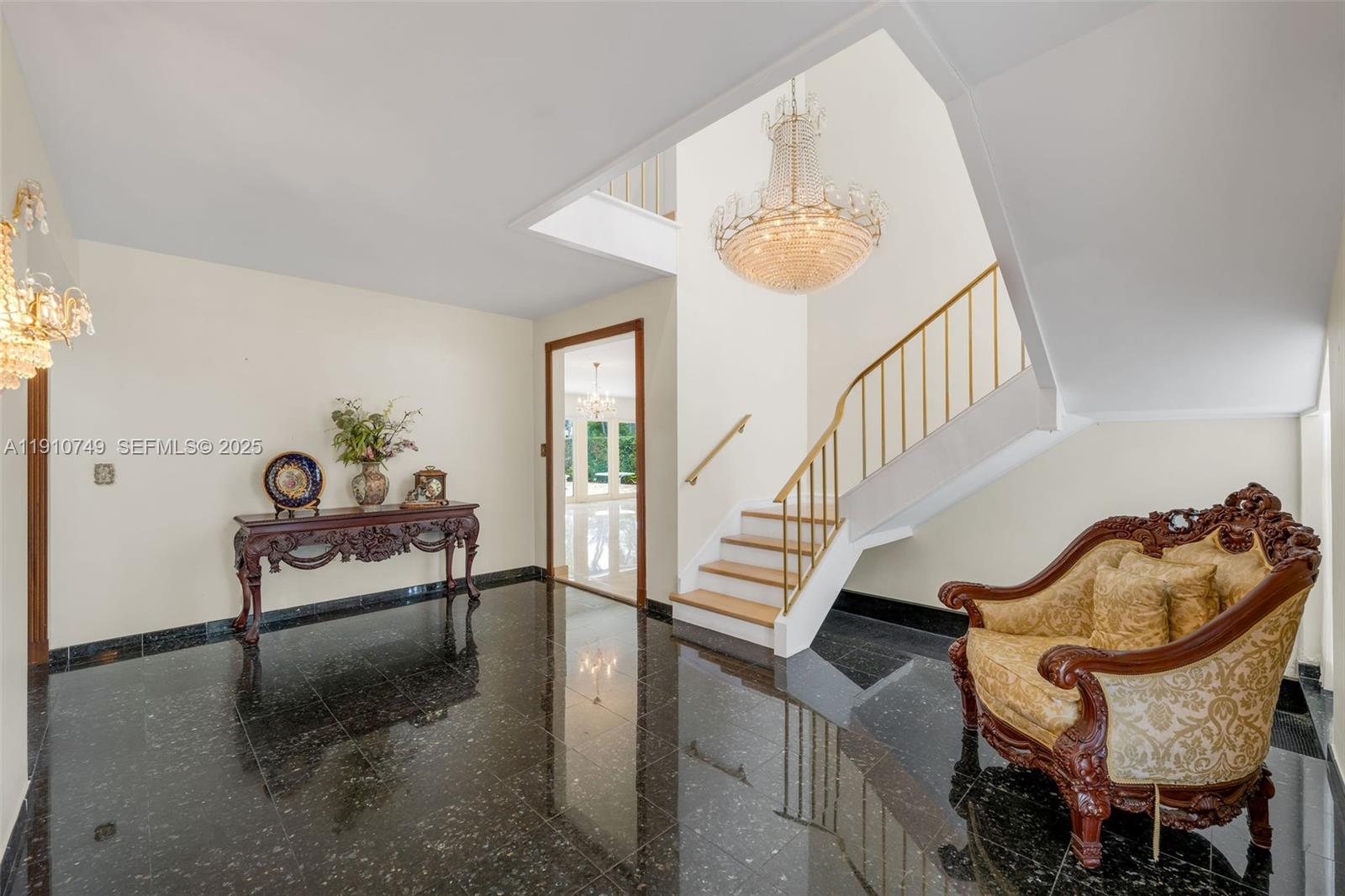 4403 Palm Ln Miami, FL 33137