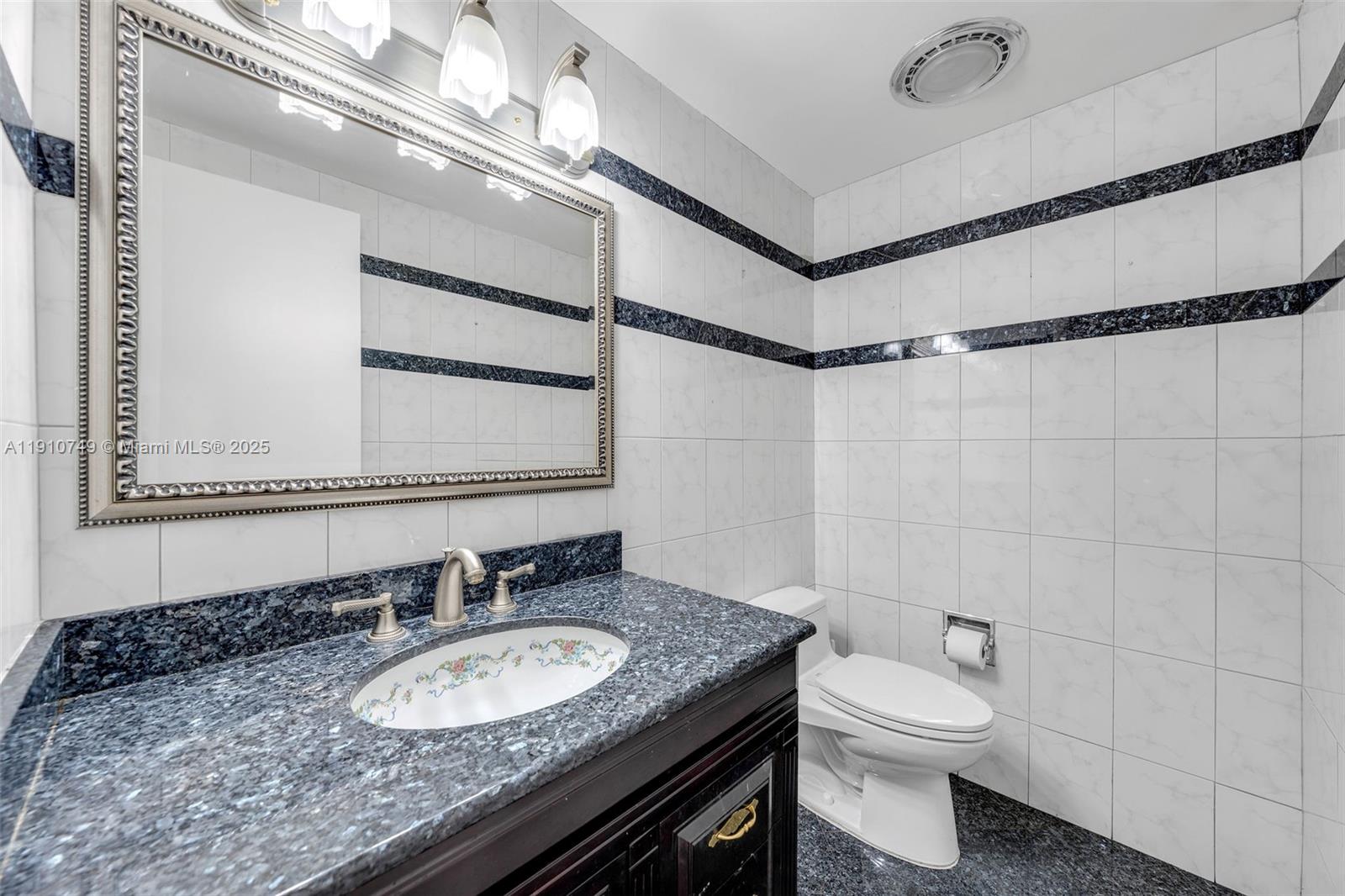 4403 Palm Ln Miami, FL 33137