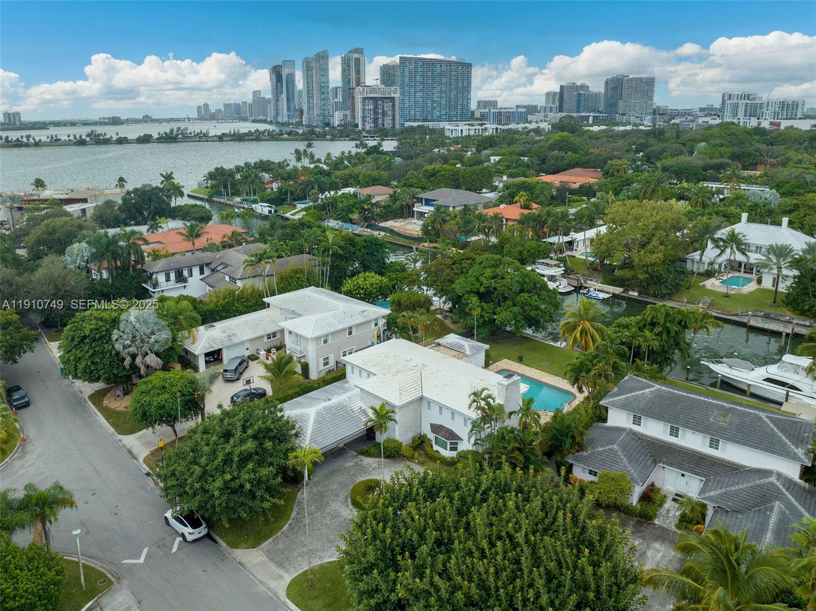 4403 Palm Ln Miami, FL 33137