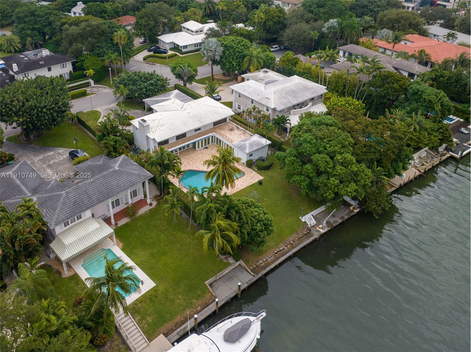 4403 Palm Ln Miami, FL 33137