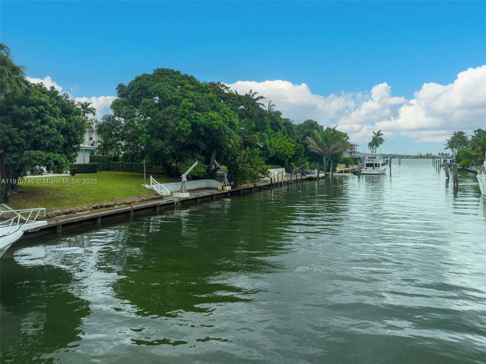 4403 Palm Ln Miami, FL 33137