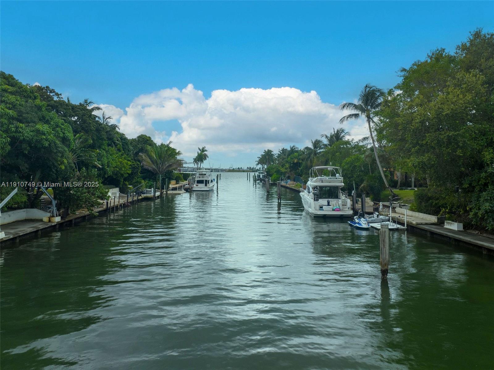 4403 Palm Ln Miami, FL 33137