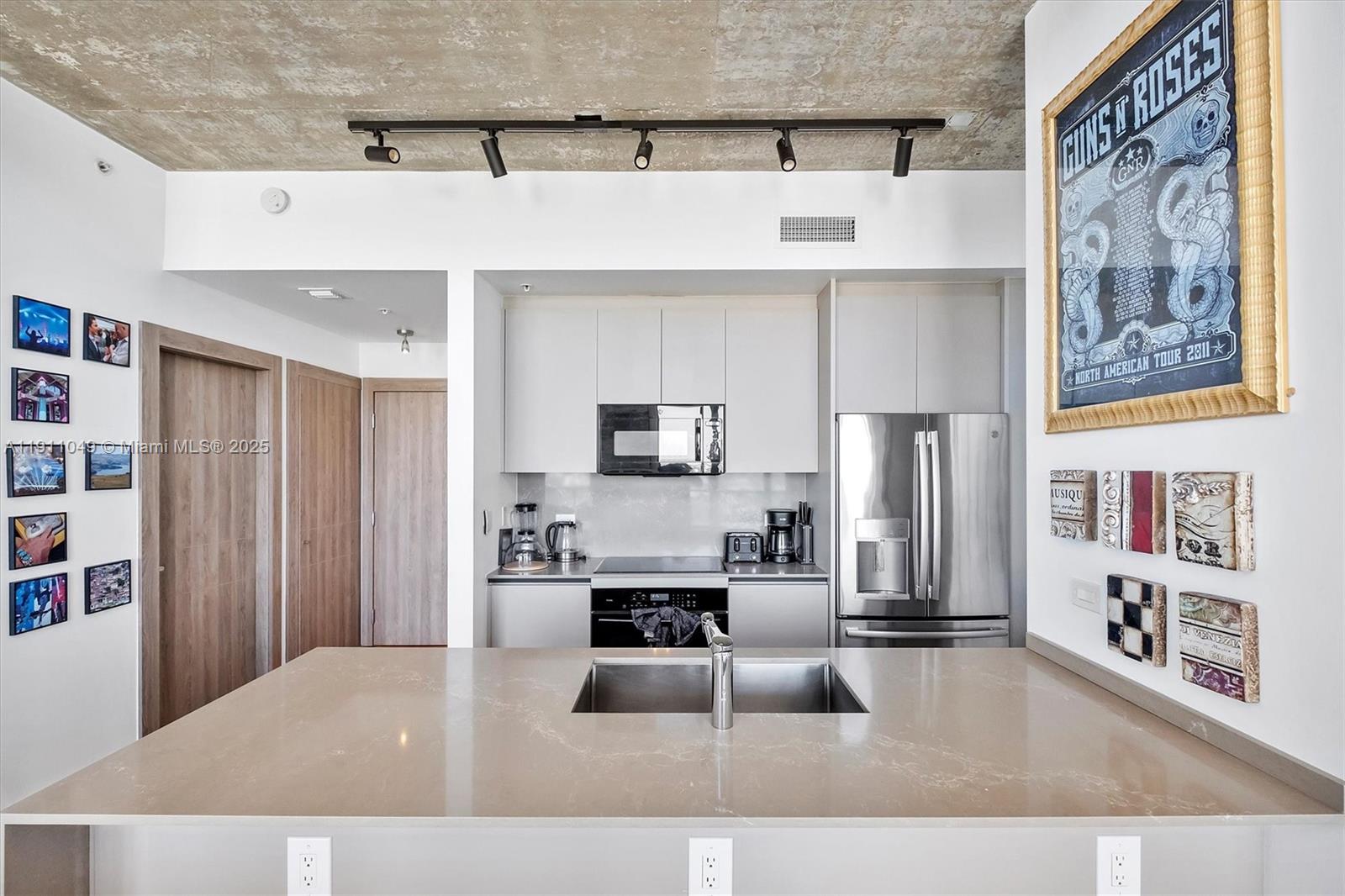 3470 E Coast Ave #PH202 Miami, FL 33137