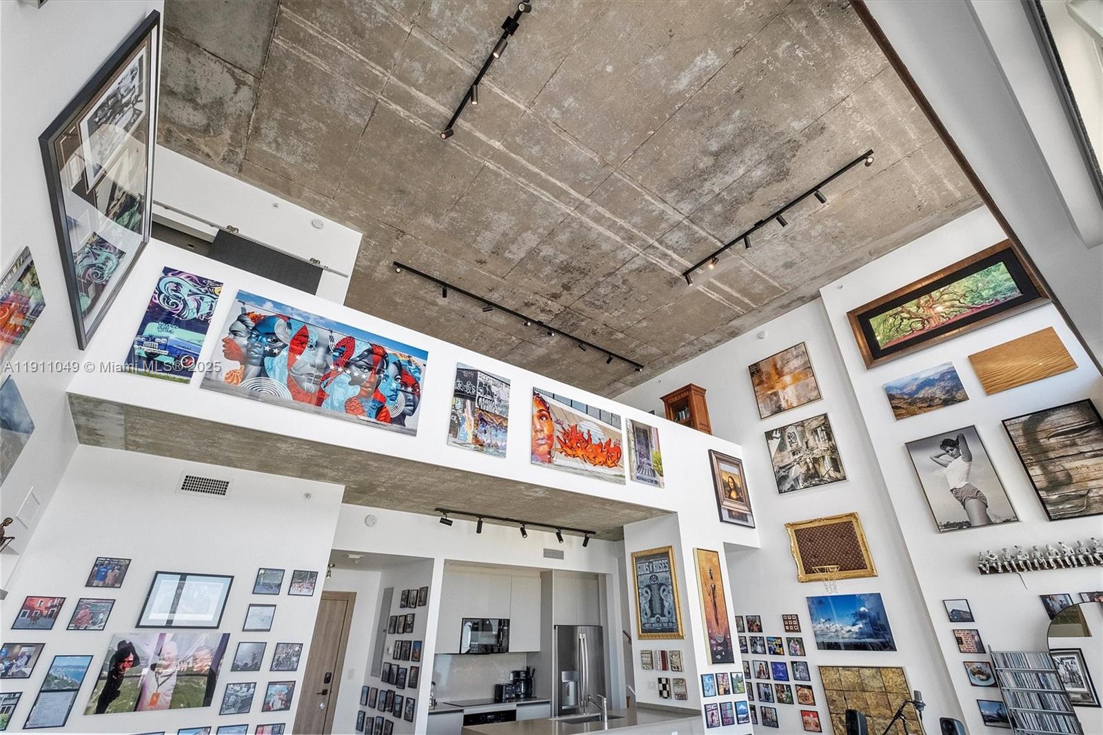 3470 E Coast Ave #PH202 Miami, FL 33137