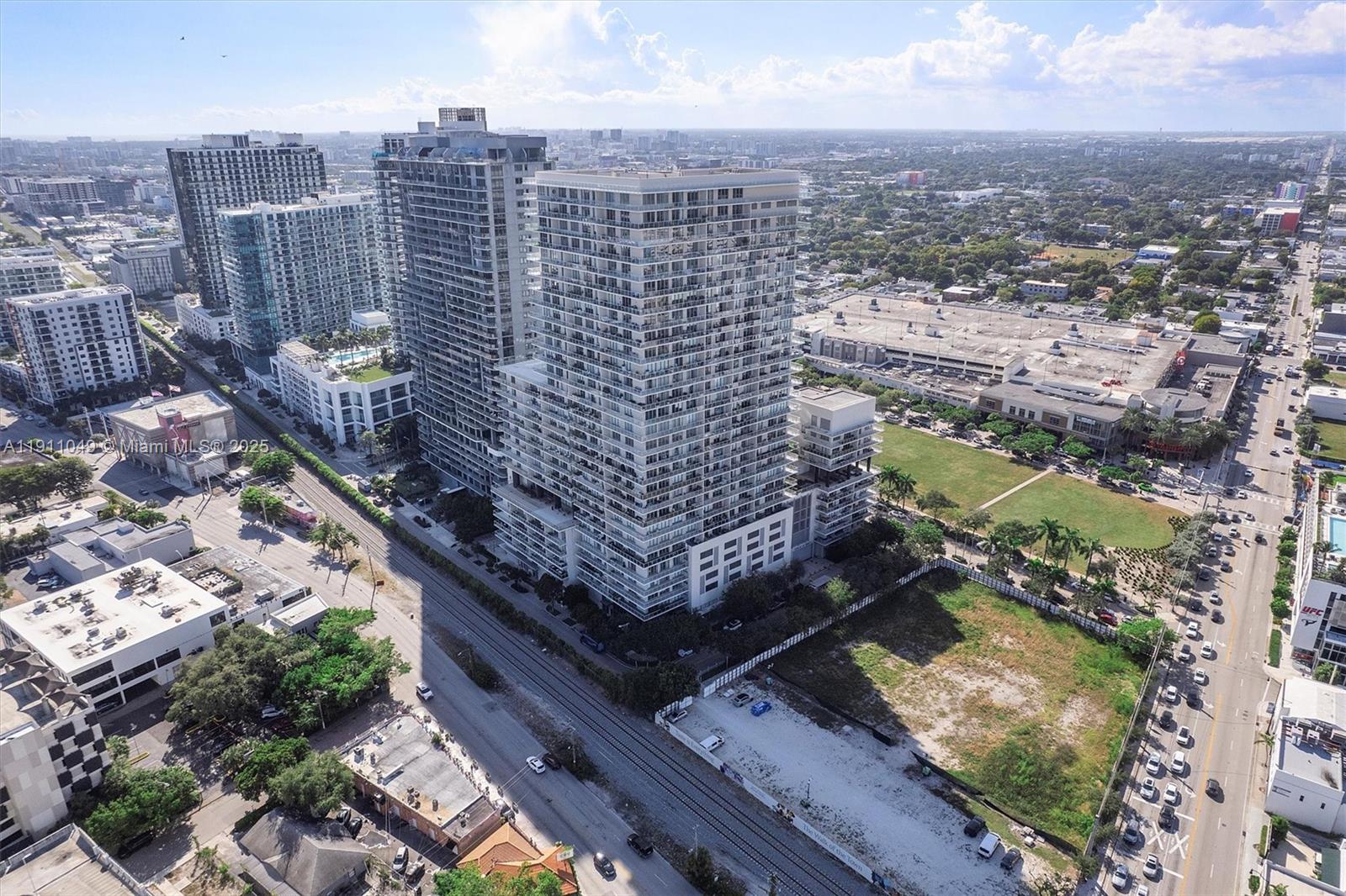 3470 E Coast Ave #PH202 Miami, FL 33137