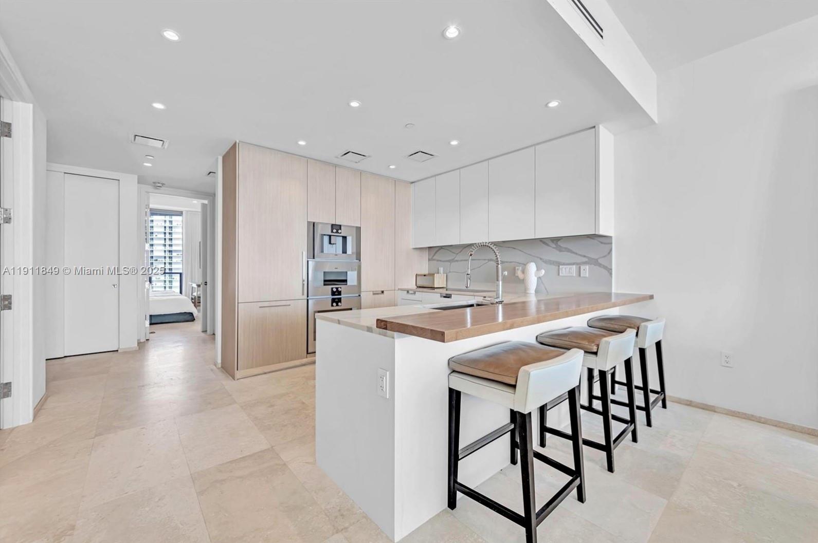 15701 Collins Ave #703 Sunny Isles Beach, FL 33160