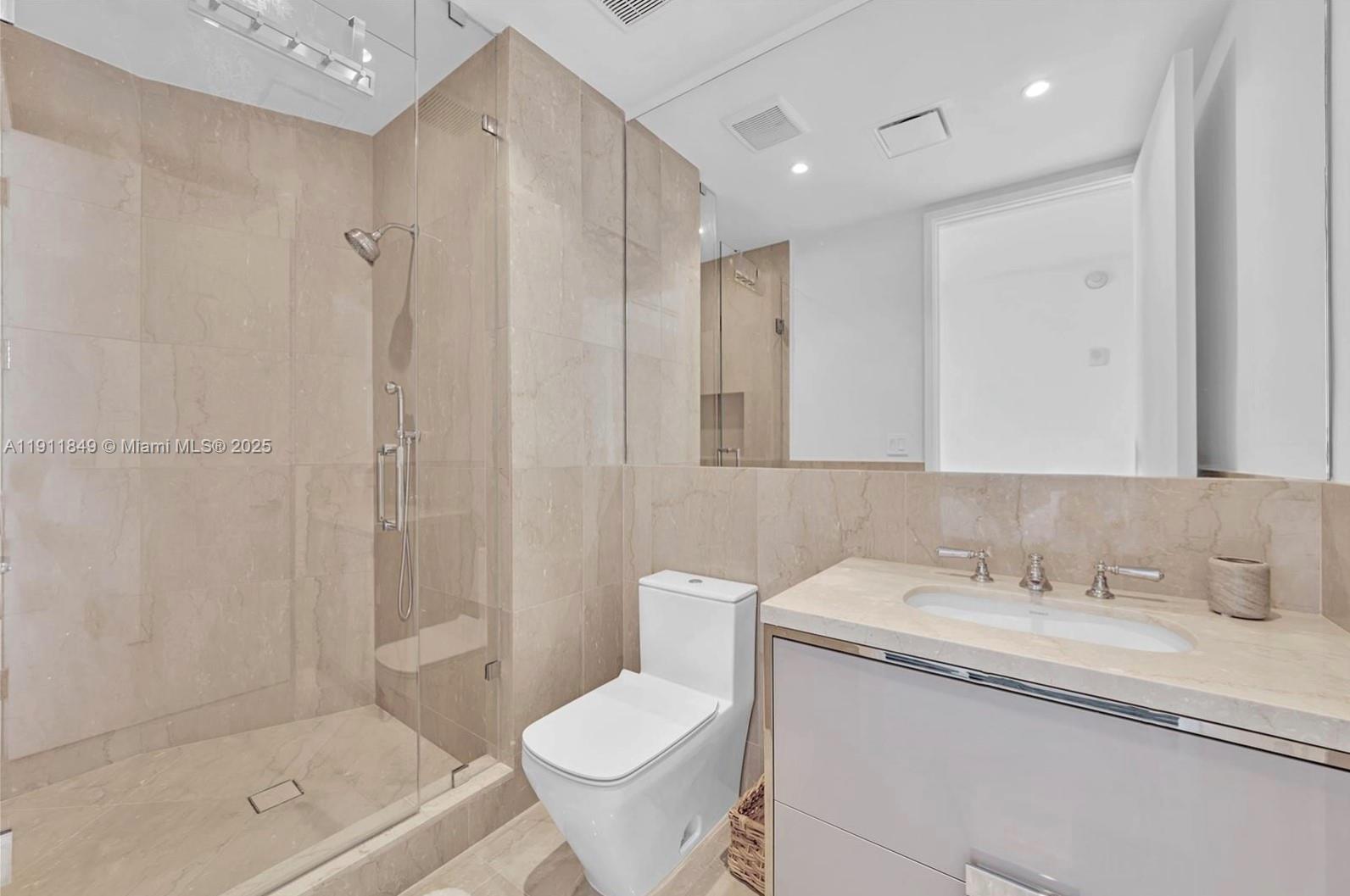 15701 Collins Ave #703 Sunny Isles Beach, FL 33160