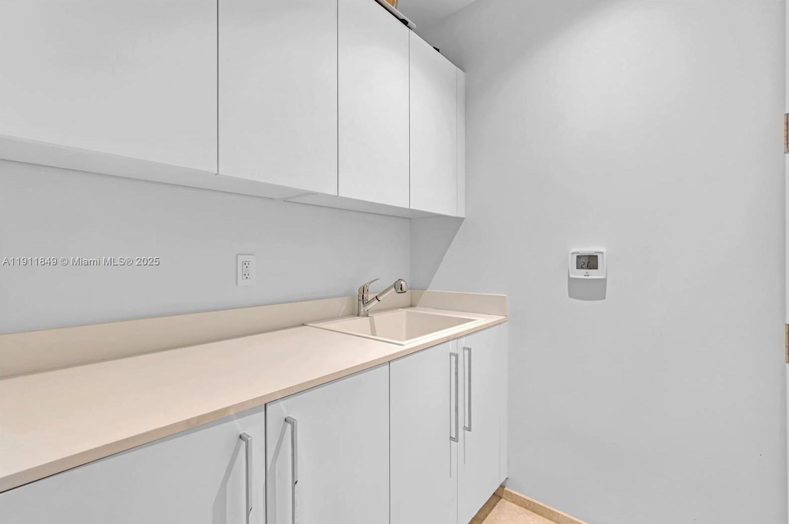 15701 Collins Ave #703 Sunny Isles Beach, FL 33160