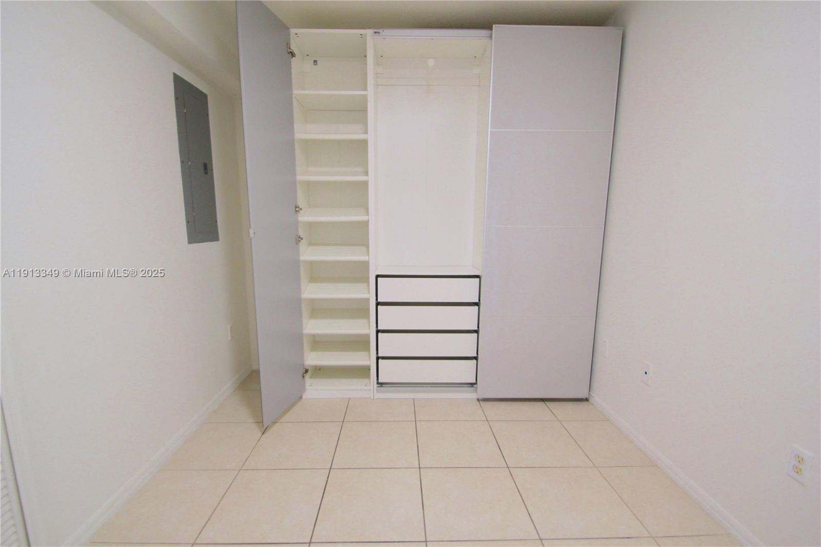 218 NW 12th Ave #502 Miami, FL 33128