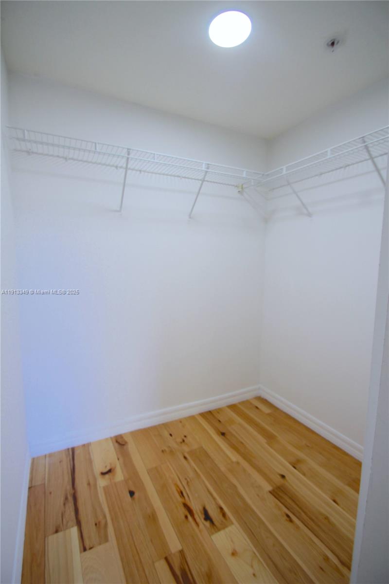 218 NW 12th Ave #502 Miami, FL 33128