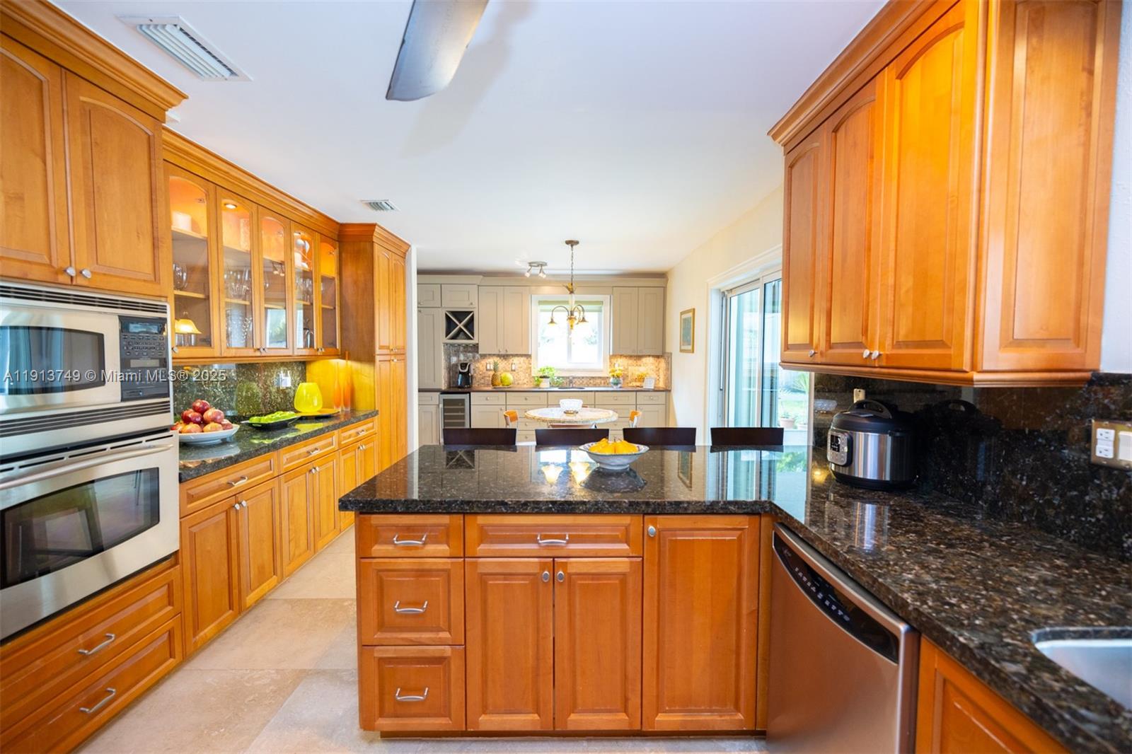 7605 SW 178th Ter Palmetto Bay, FL 33157