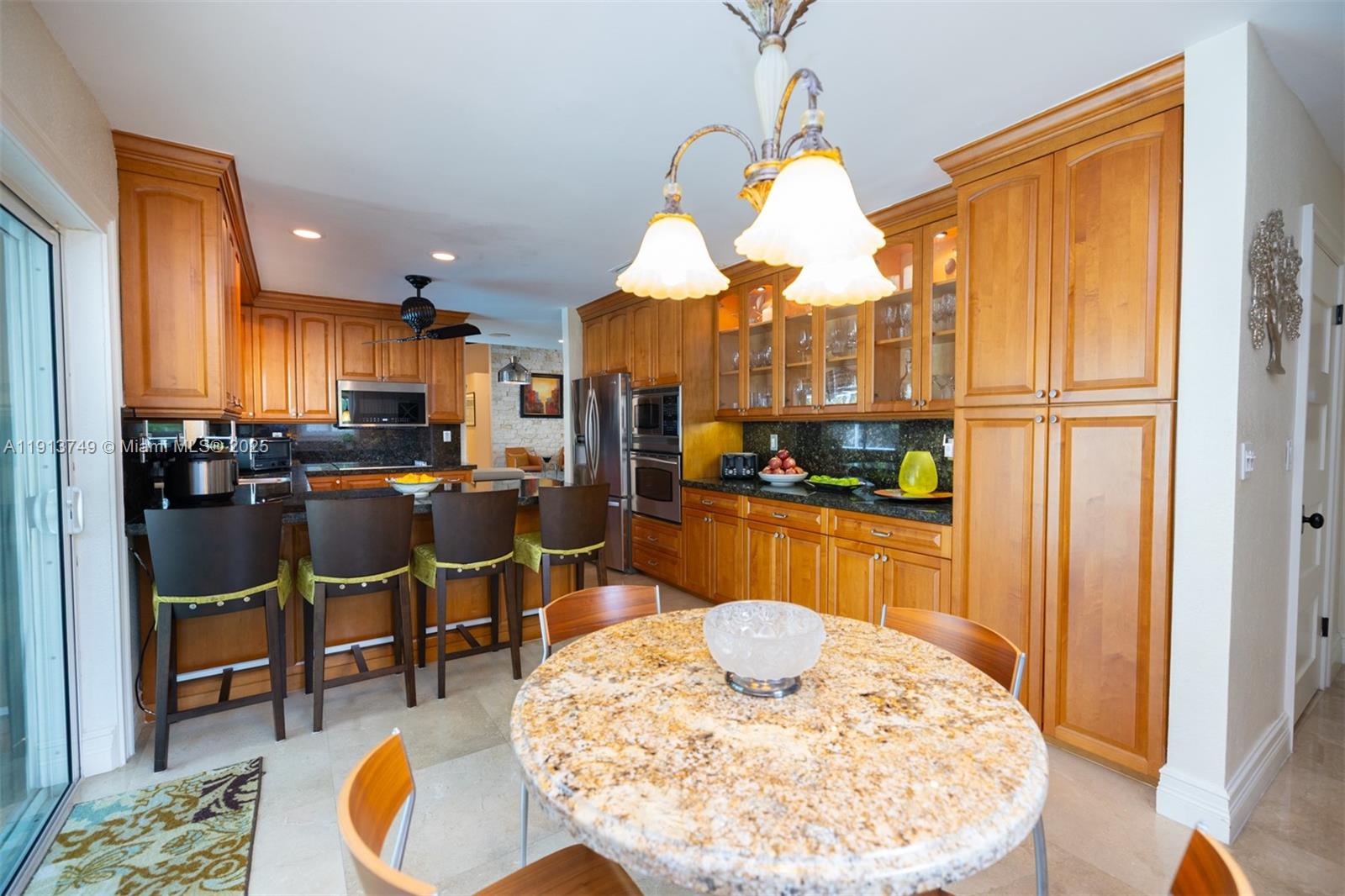 7605 SW 178th Ter Palmetto Bay, FL 33157