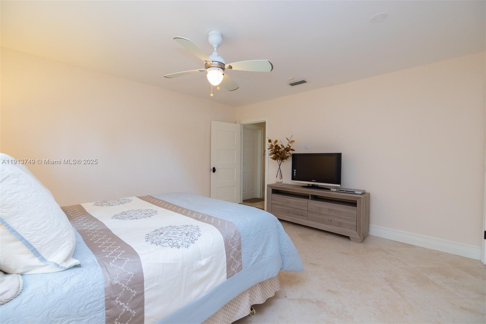 7605 SW 178th Ter Palmetto Bay, FL 33157