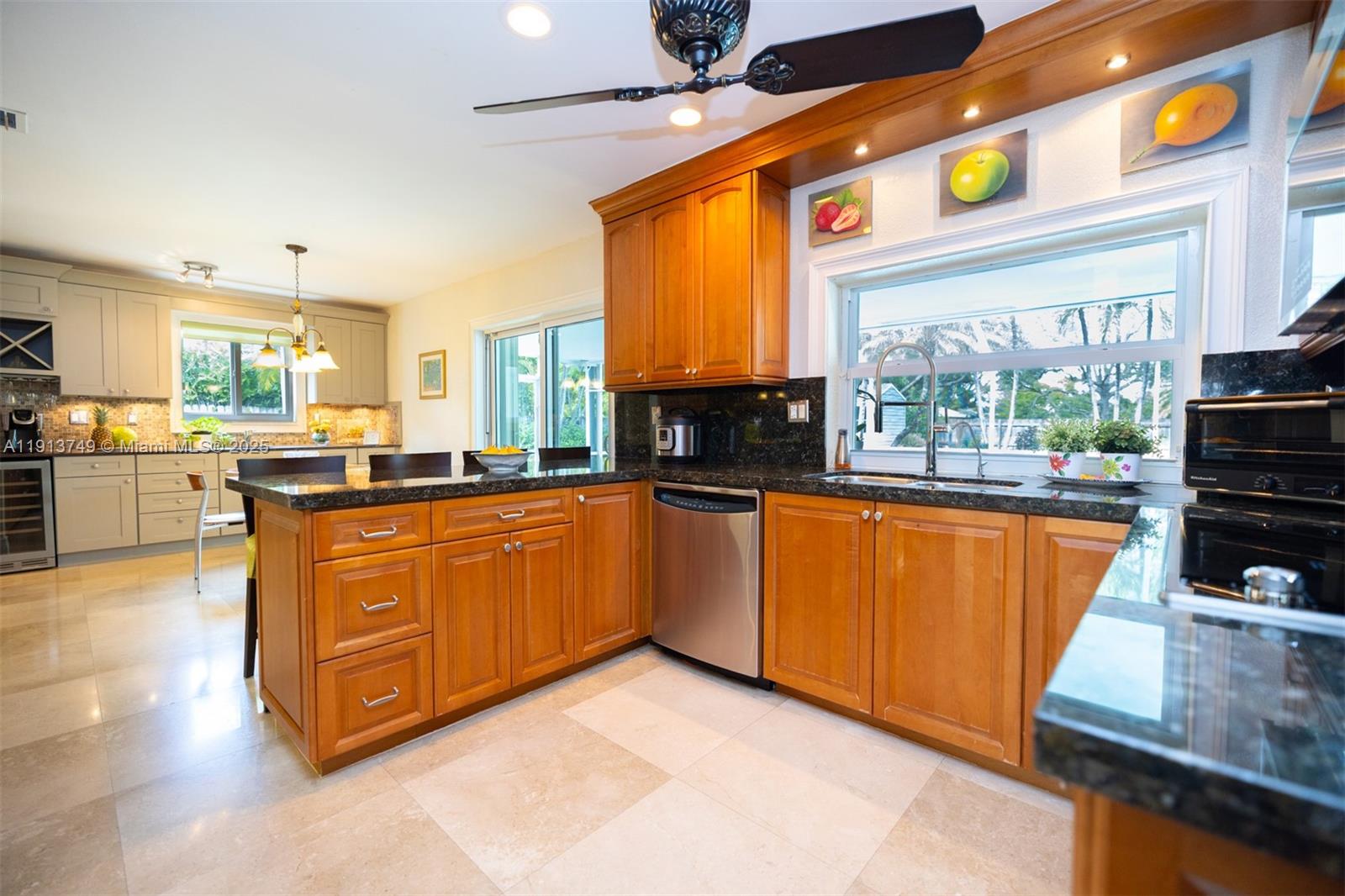 7605 SW 178th Ter Palmetto Bay, FL 33157