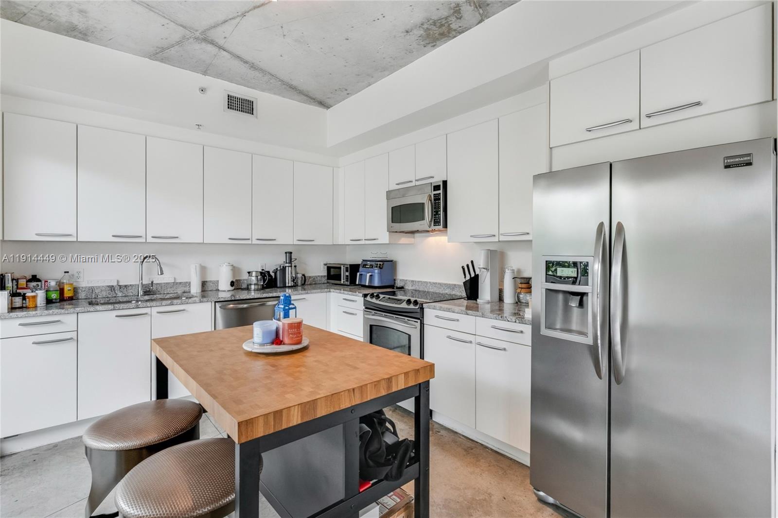 2001 Meridian Ave #314 Miami Beach, FL 33139