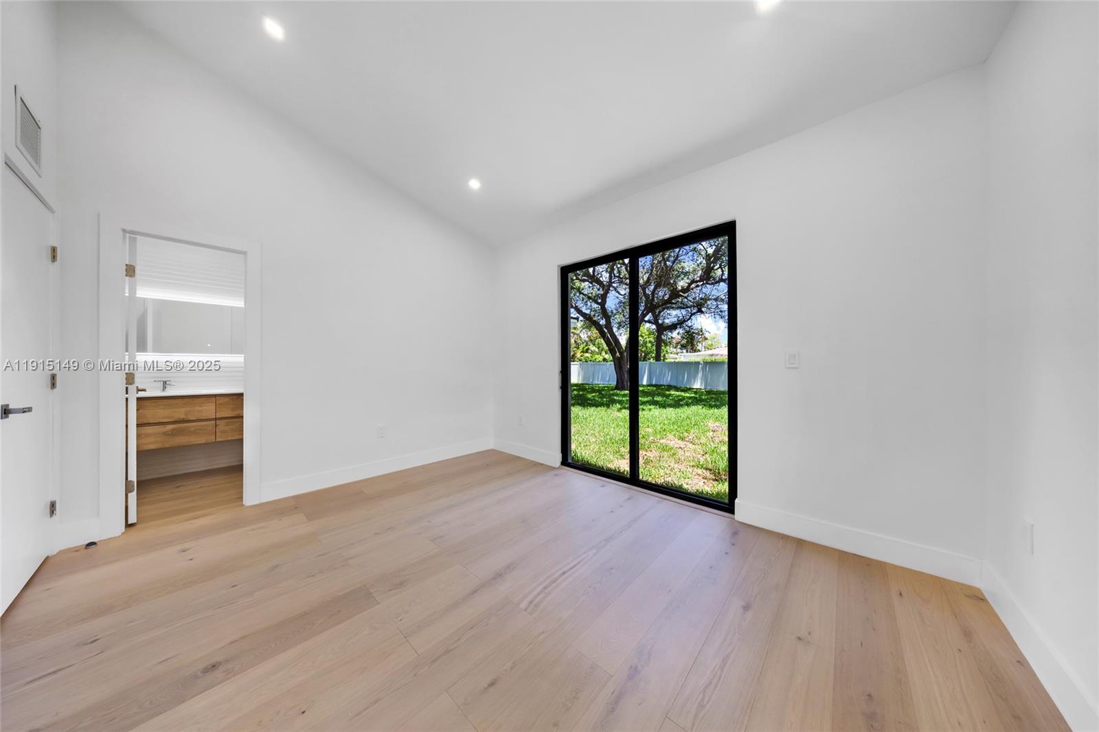 53 NW 107th St Miami Shores, FL 33168