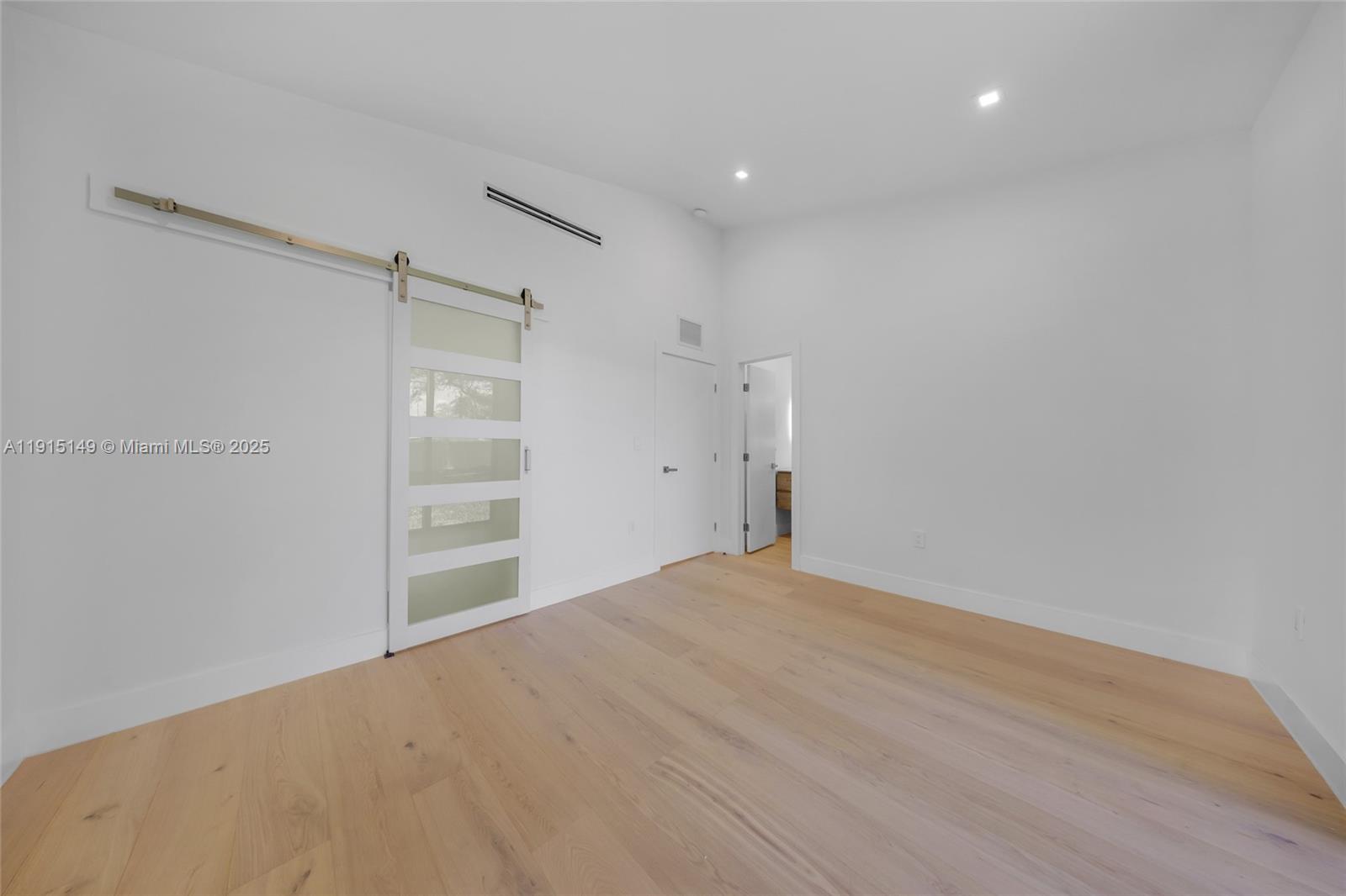 53 NW 107th St Miami Shores, FL 33168