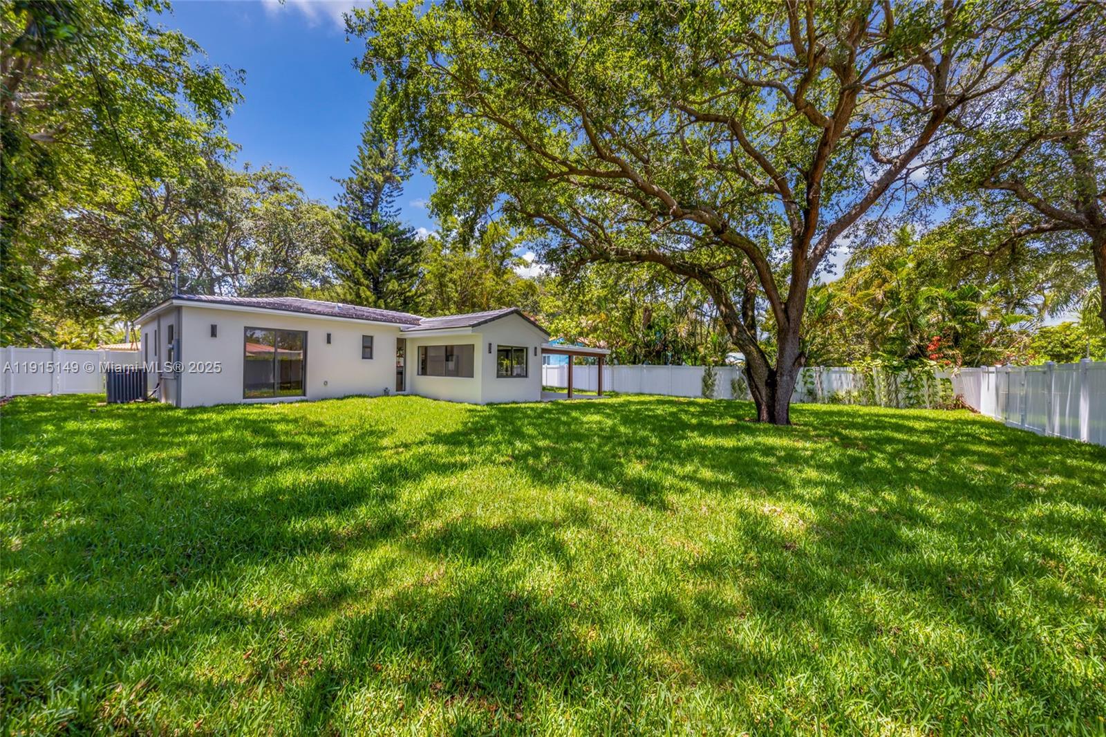 53 NW 107th St Miami Shores, FL 33168