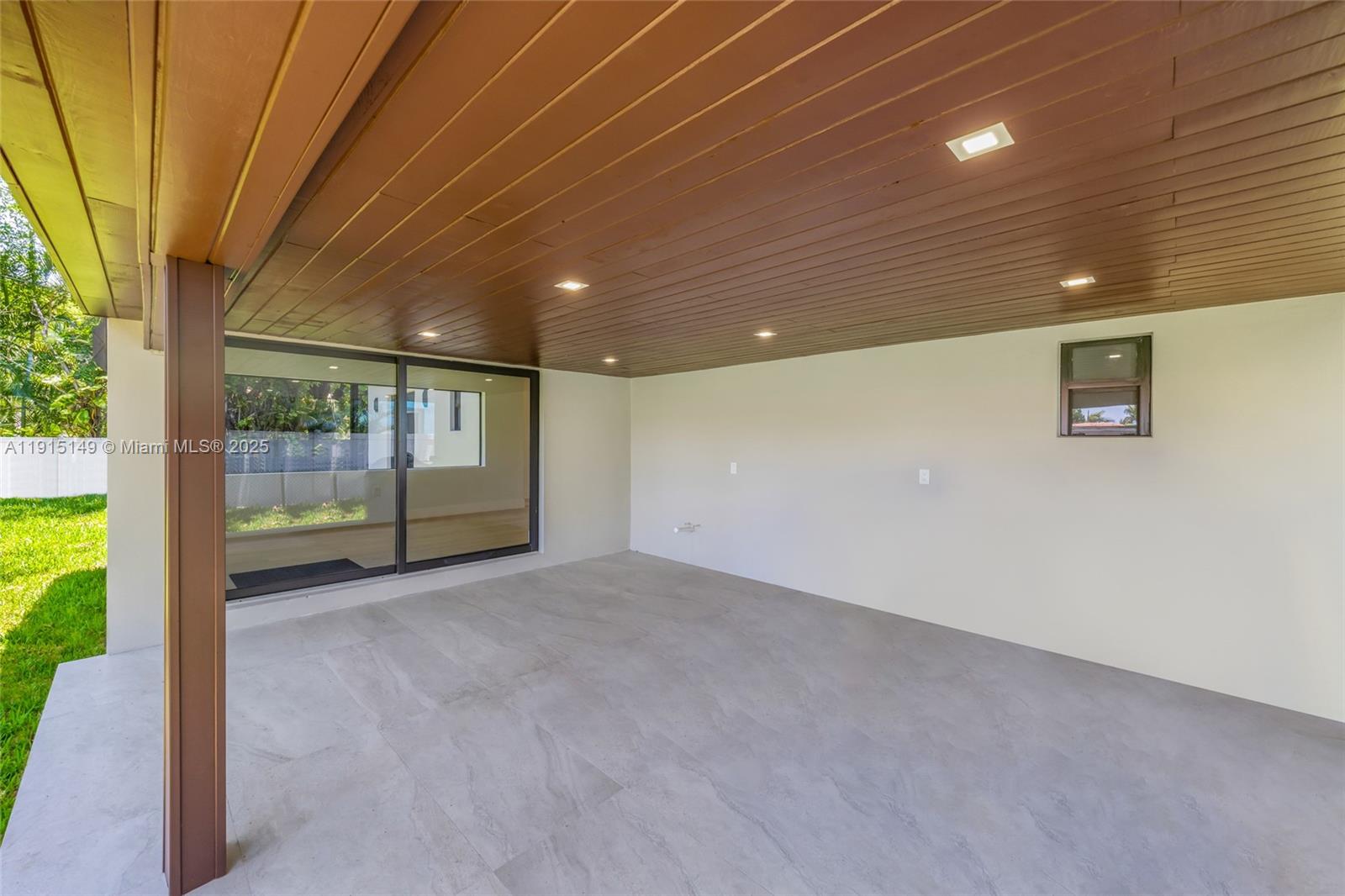 53 NW 107th St Miami Shores, FL 33168