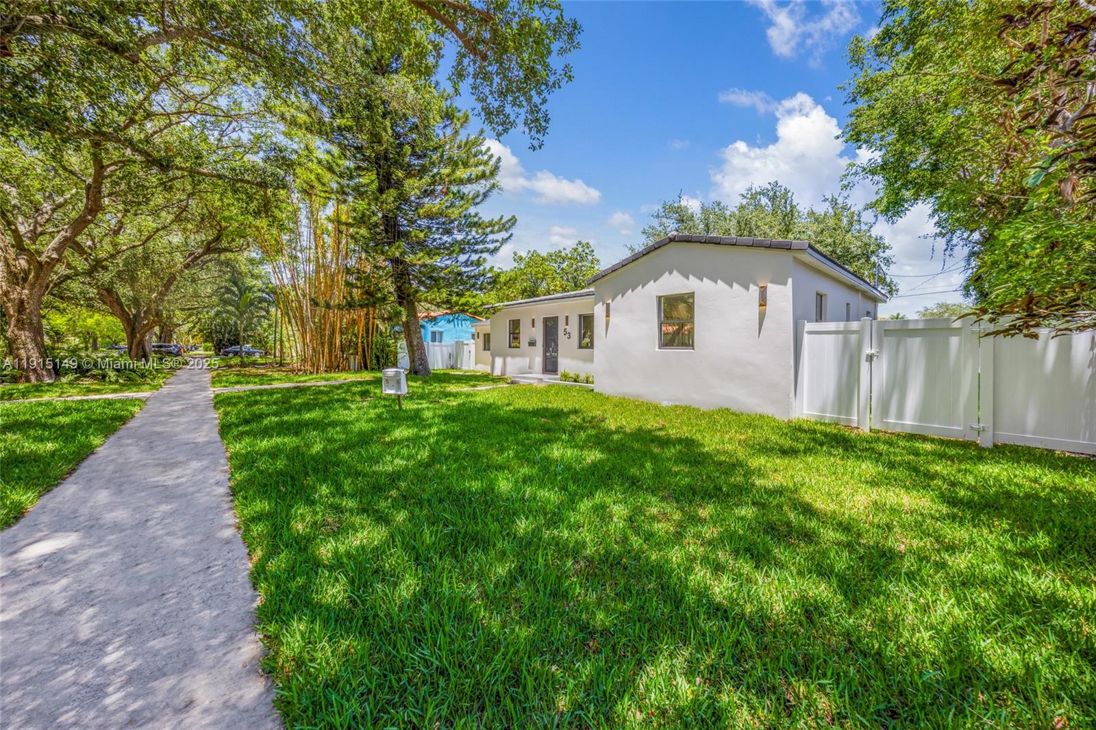 53 NW 107th St Miami Shores, FL 33168