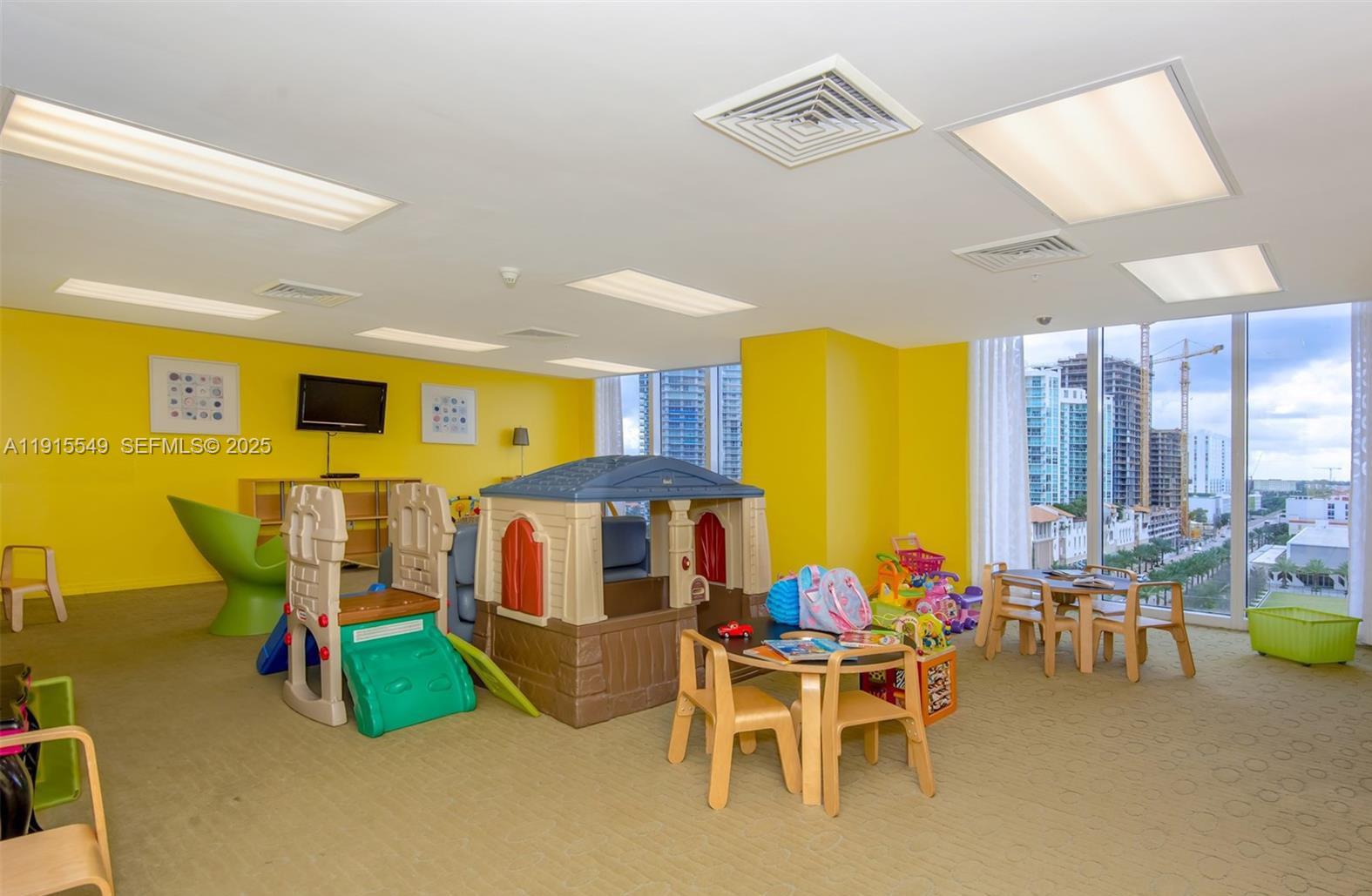 image La Perla Condo20