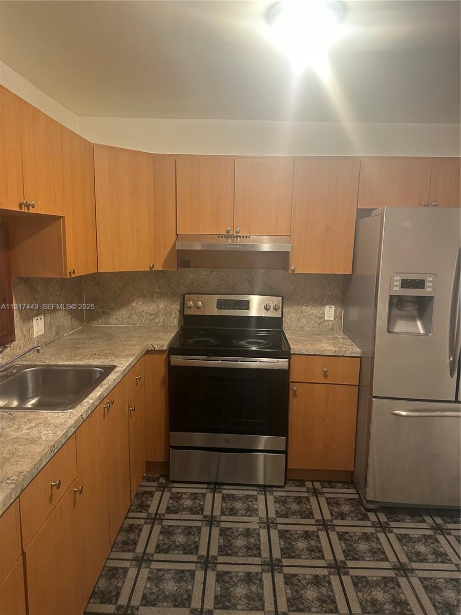 11905 NE 2nd Ave #C103