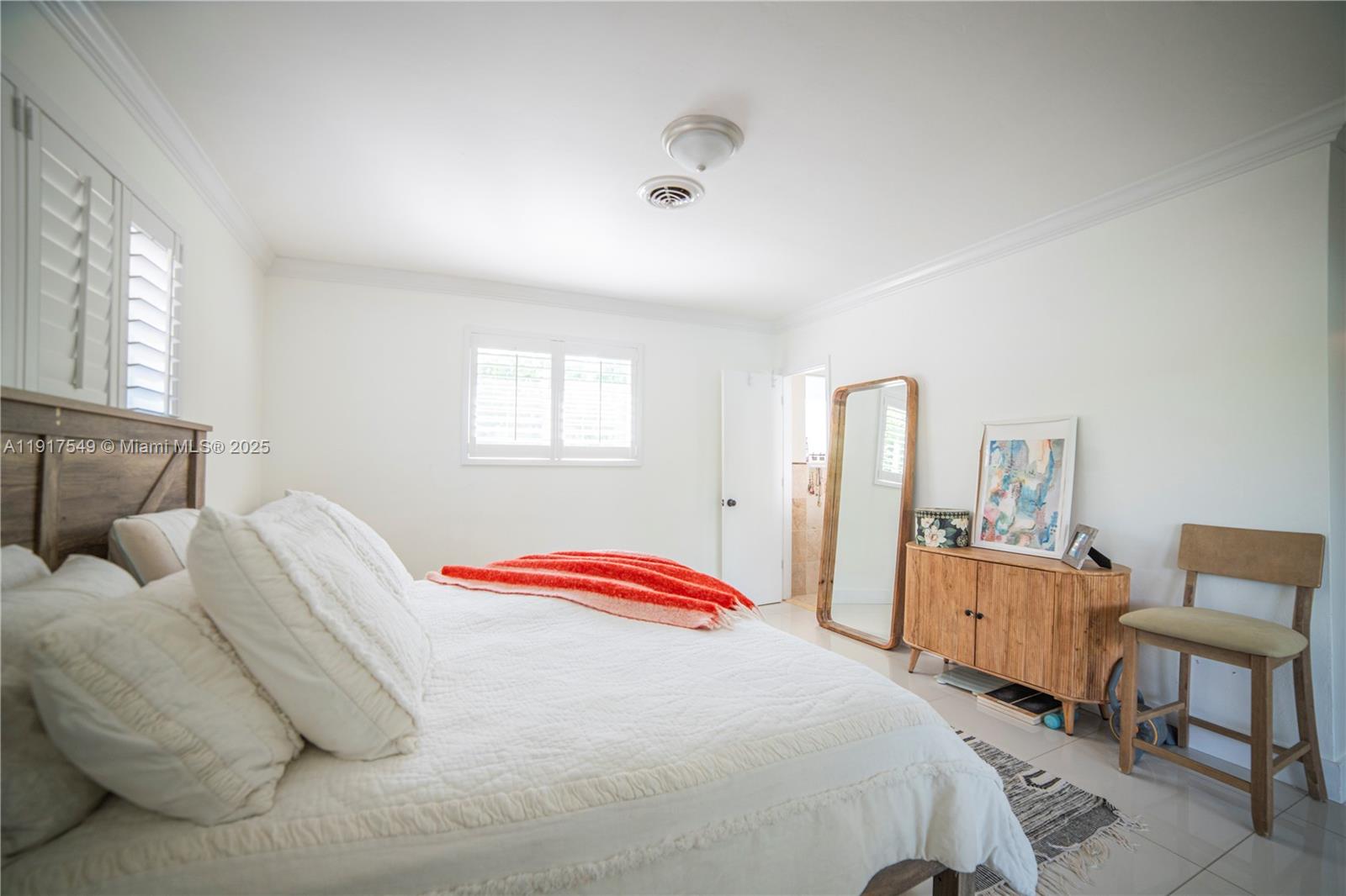 5955 SW 64th Ave South Miami, FL 33143