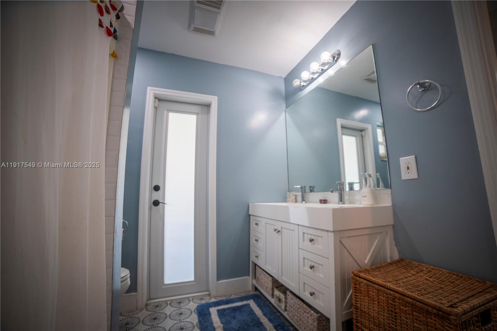 5955 SW 64th Ave South Miami, FL 33143