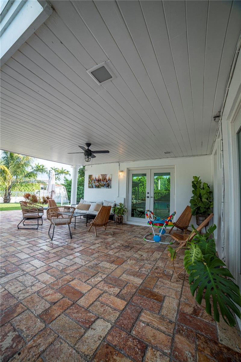 5955 SW 64th Ave South Miami, FL 33143