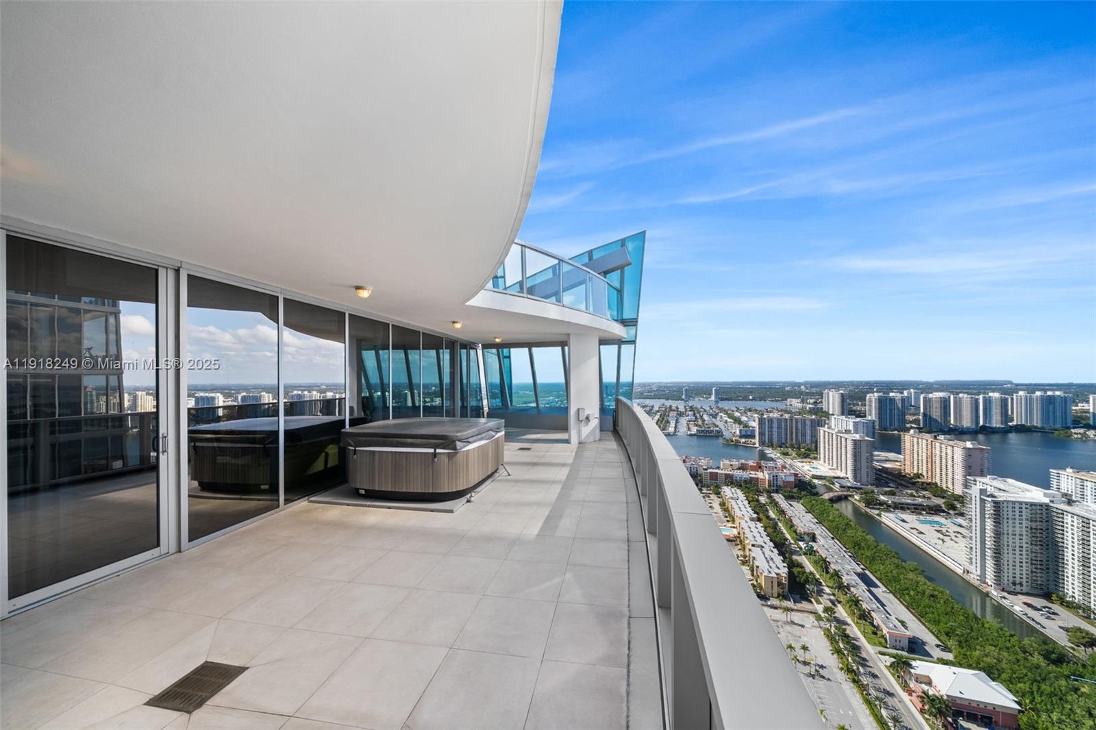 17121 Collins Ave #4806 Sunny Isles Beach, FL 33160