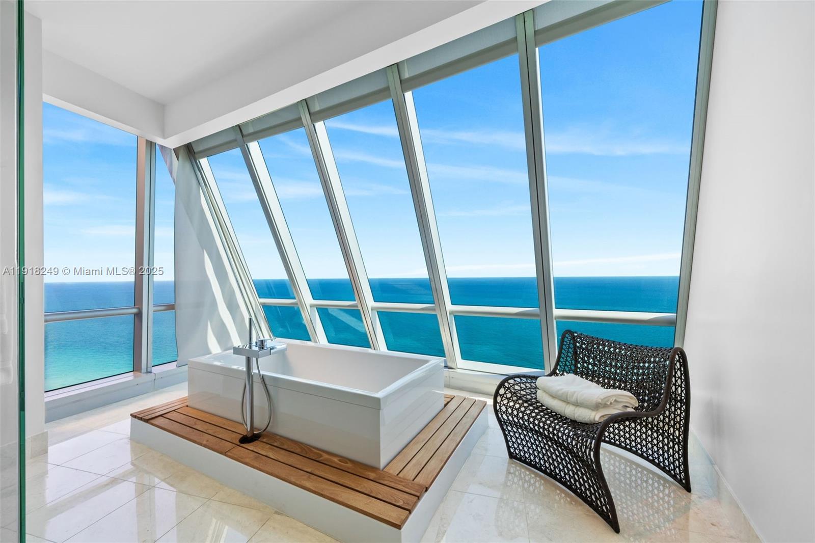 17121 Collins Ave #4806 Sunny Isles Beach, FL 33160