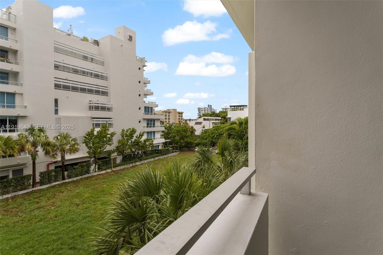 1150 101st St #203 Bay Harbor Islands, FL 33154