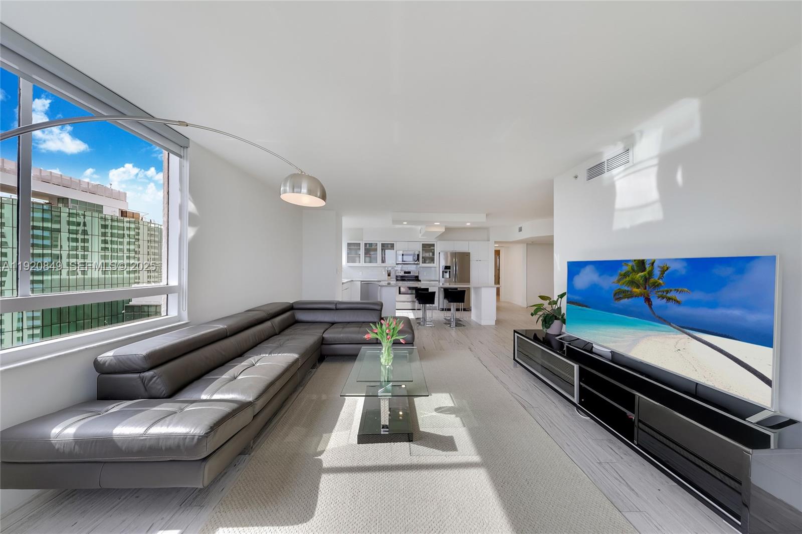1330 West Ave #1414 Miami Beach, FL 33139