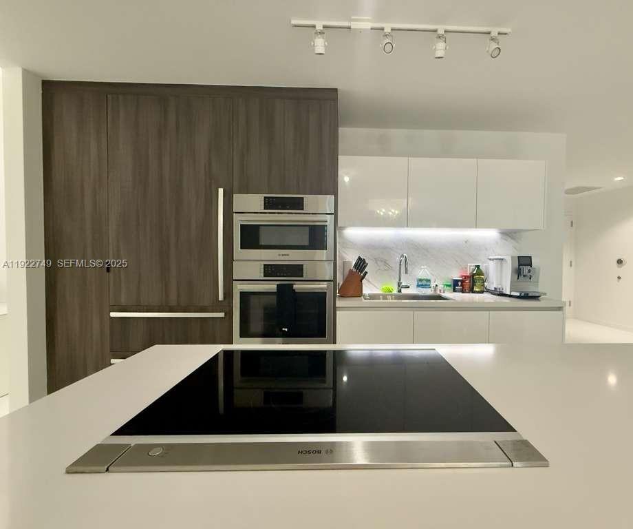 851 NE 1st Ave #3309 Miami, FL 33132