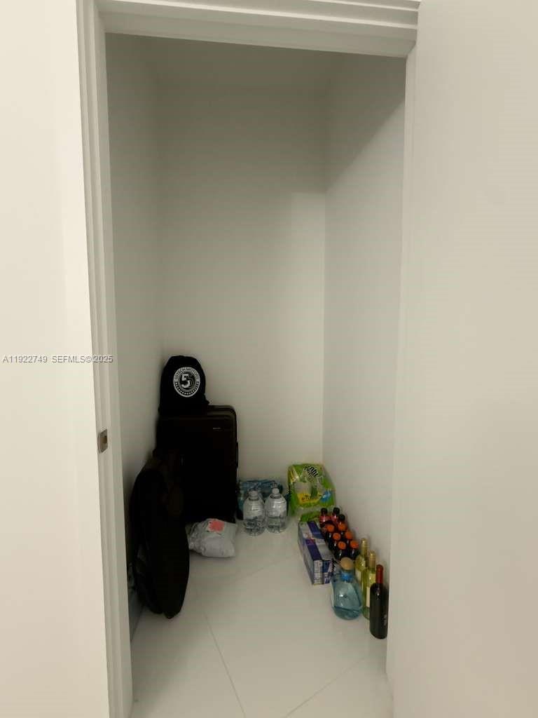 851 NE 1st Ave #3309 Miami, FL 33132