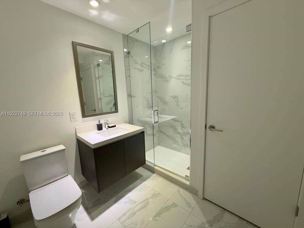 851 NE 1st Ave #3309 Miami, FL 33132