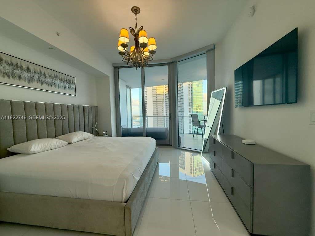 851 NE 1st Ave #3309 Miami, FL 33132