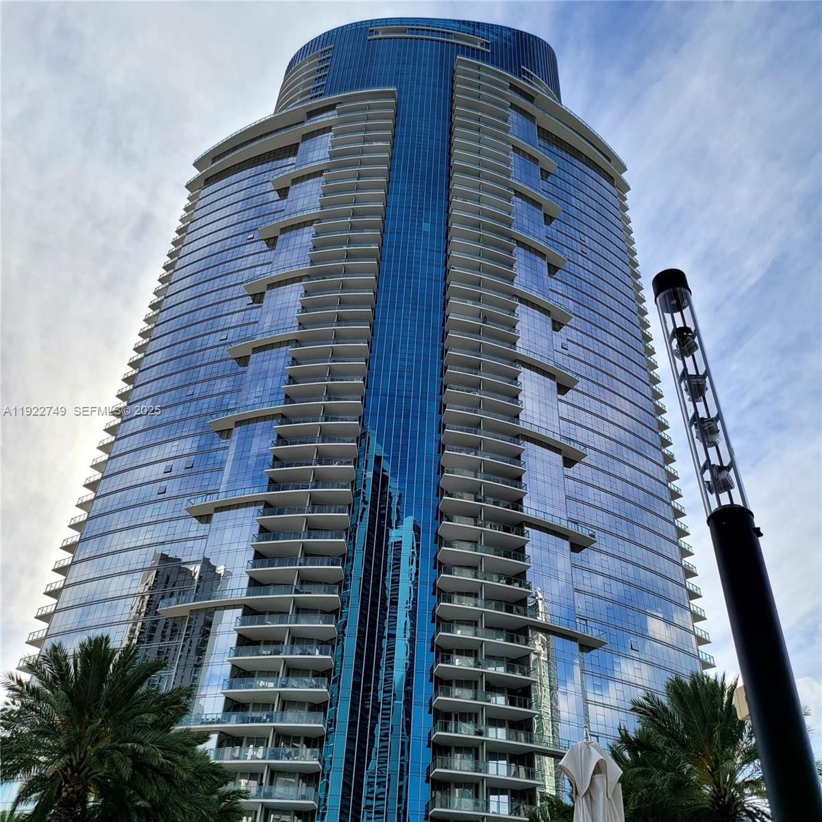 851 NE 1st Ave #3309 Miami, FL 33132