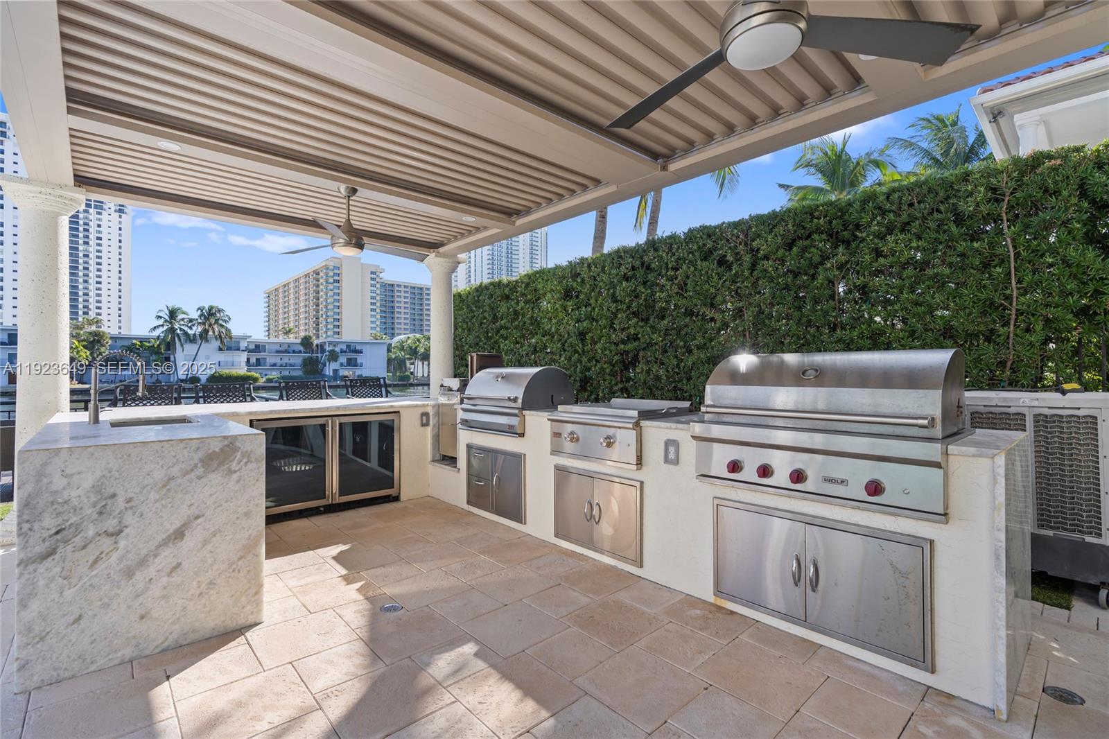 1555 Windjammer Way Hollywood, FL 33019