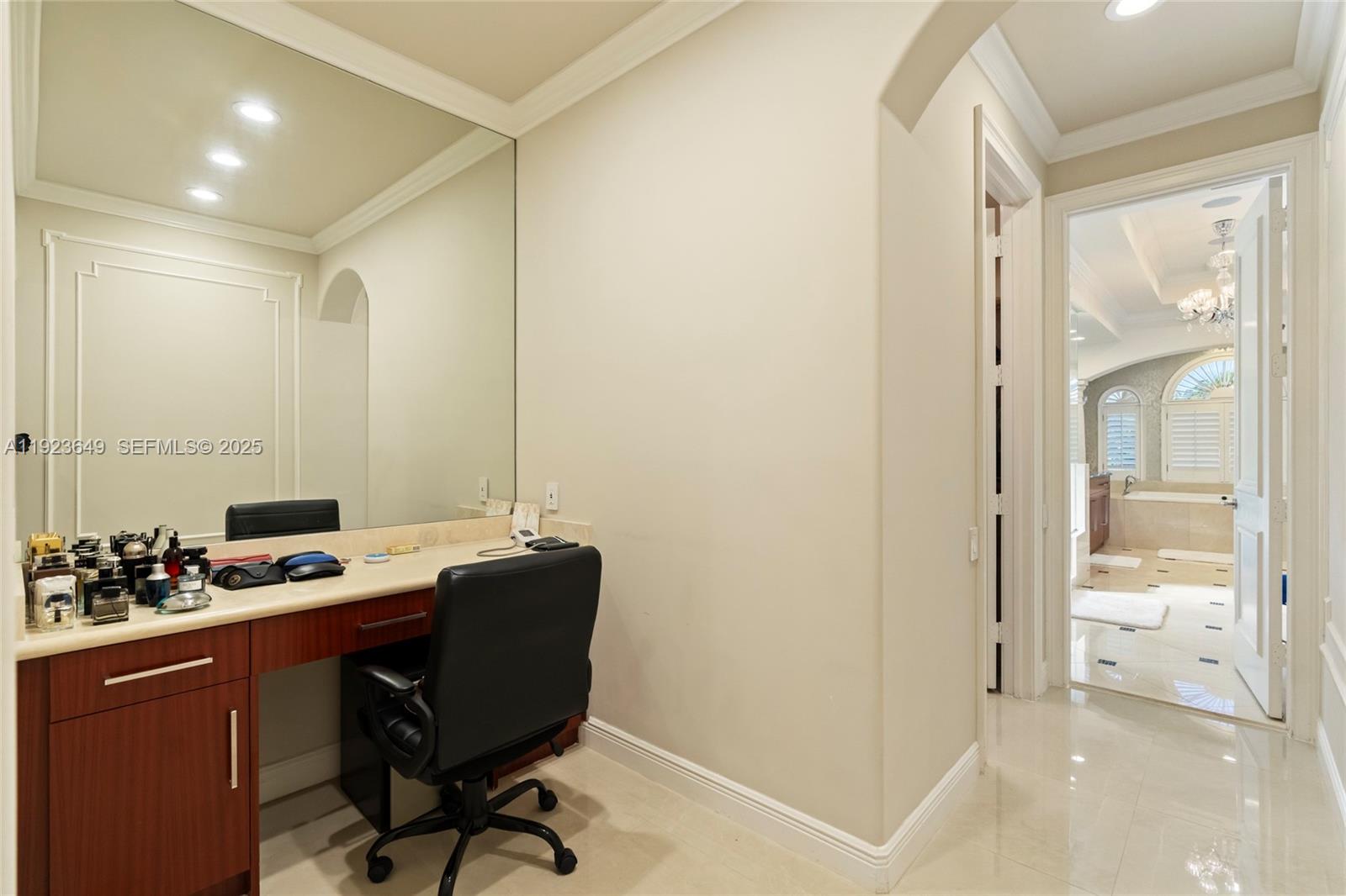 1555 Windjammer Way Hollywood, FL 33019