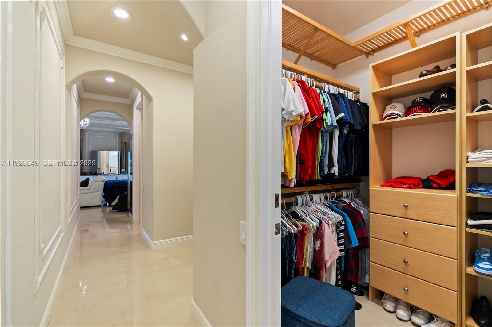 1555 Windjammer Way Hollywood, FL 33019