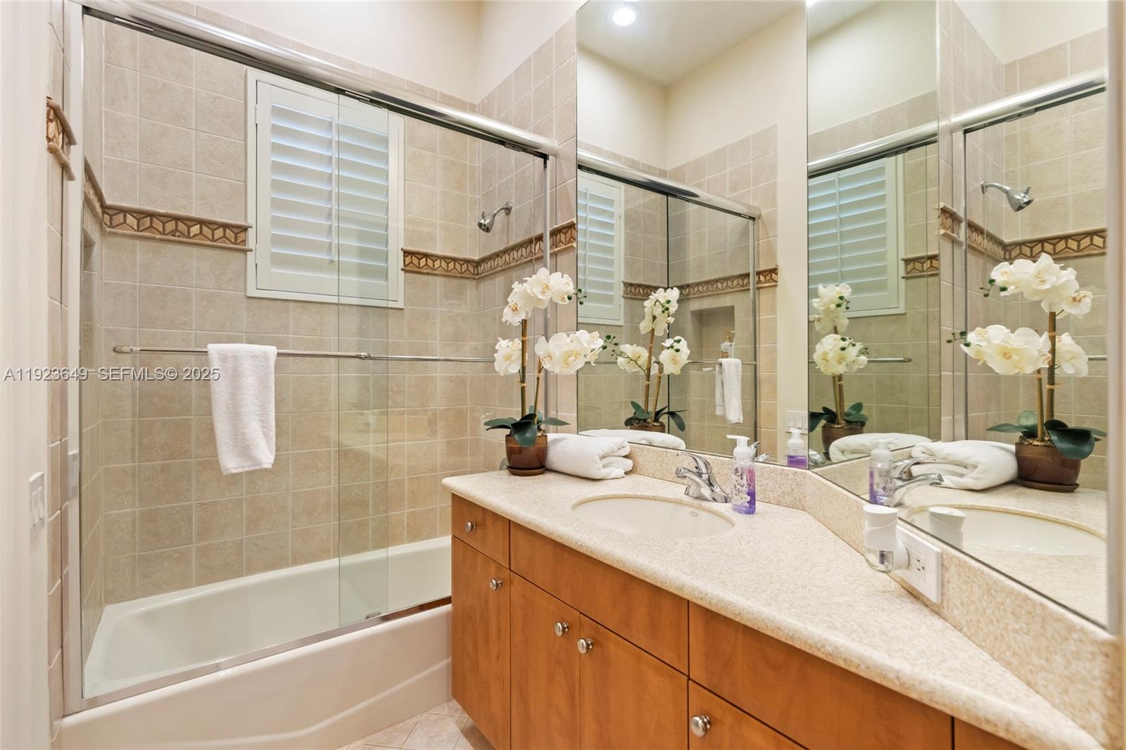 1555 Windjammer Way Hollywood, FL 33019