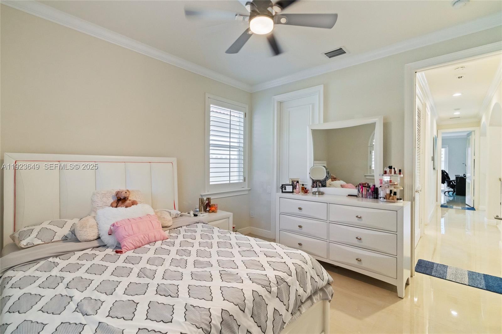 1555 Windjammer Way Hollywood, FL 33019