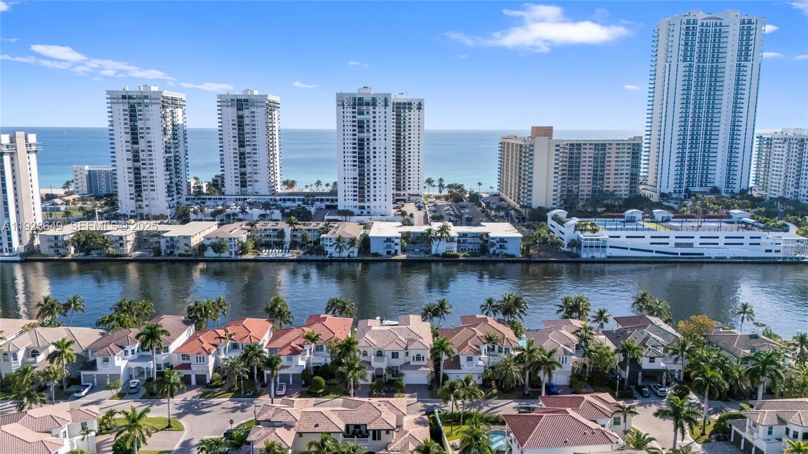 1555 Windjammer Way Hollywood, FL 33019