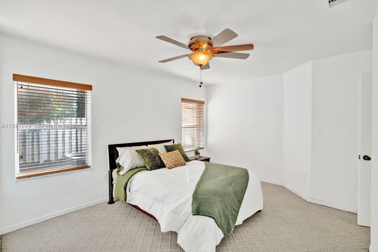 1256 NW 125th Ter Sunrise, FL 33323