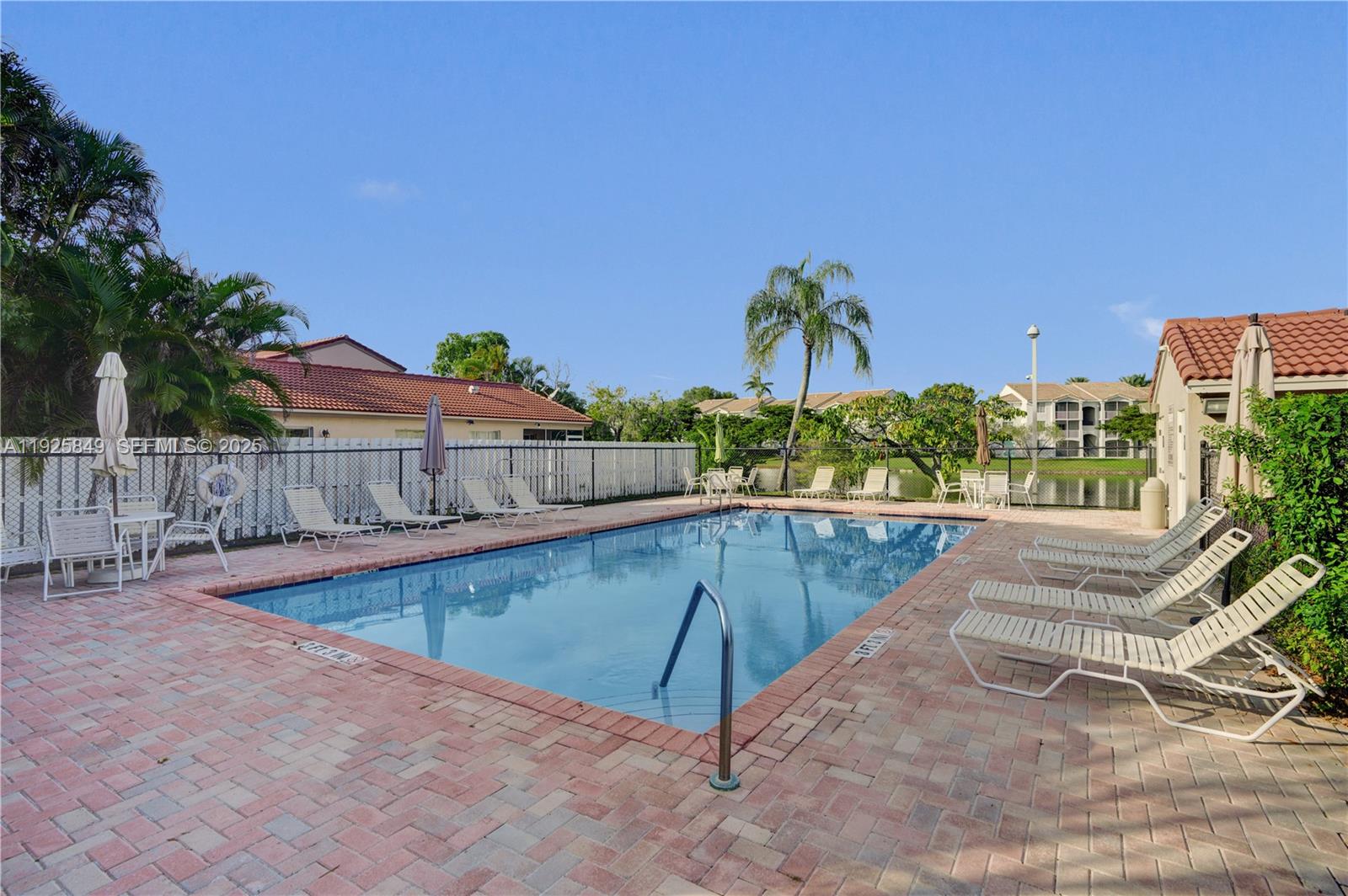 1256 NW 125th Ter Sunrise, FL 33323
