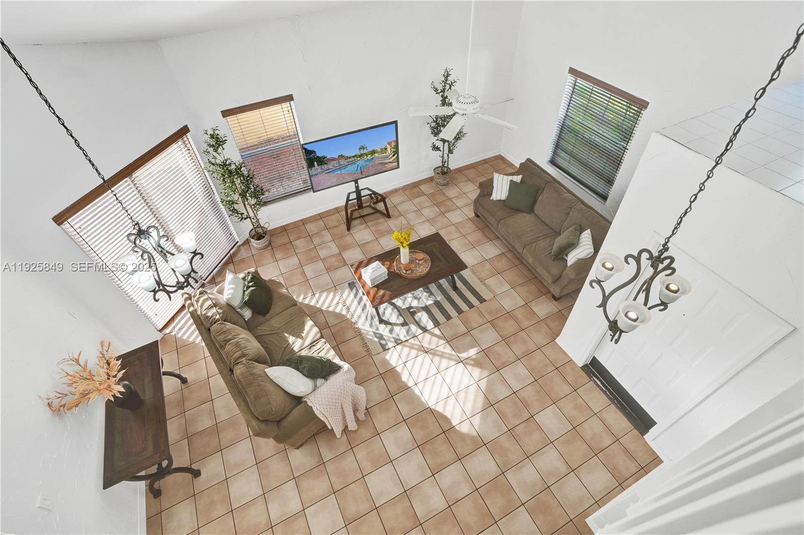 1256 NW 125th Ter Sunrise, FL 33323