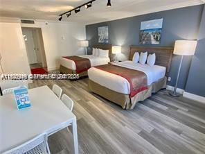 19201 Collins Ave #1119