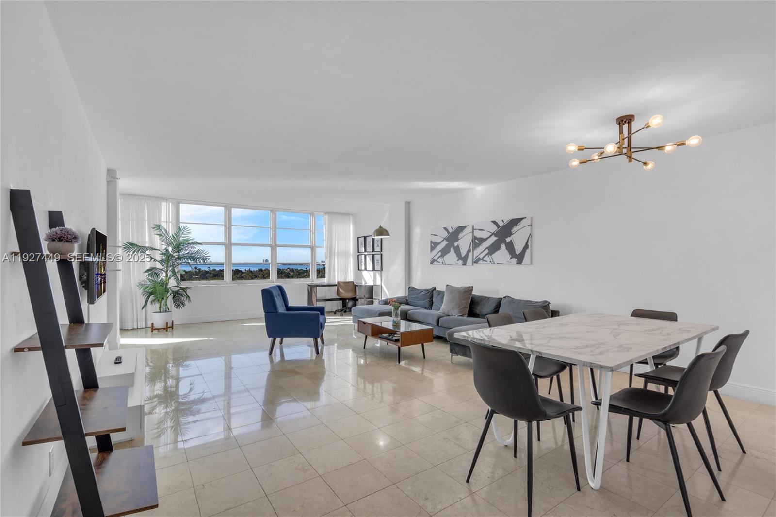 5101 Collins Ave #12R